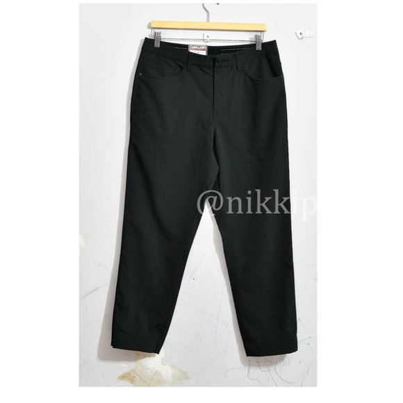 Kirkland Signature Men’s 5 Pocket Performance Pant - Picture 2 of 7